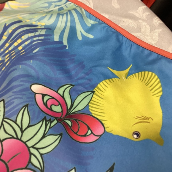JOHNNY  WAS.  BEACH BLANKET NEW WITH BAG. FISHES FLOWERS - Picture 12 of 12